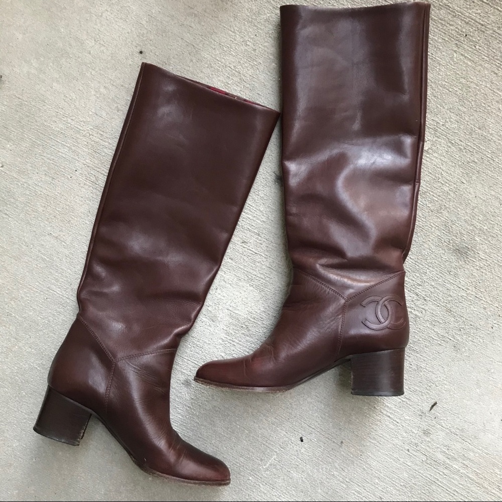 CHANEL RIDING BOOTS • 💯, always.